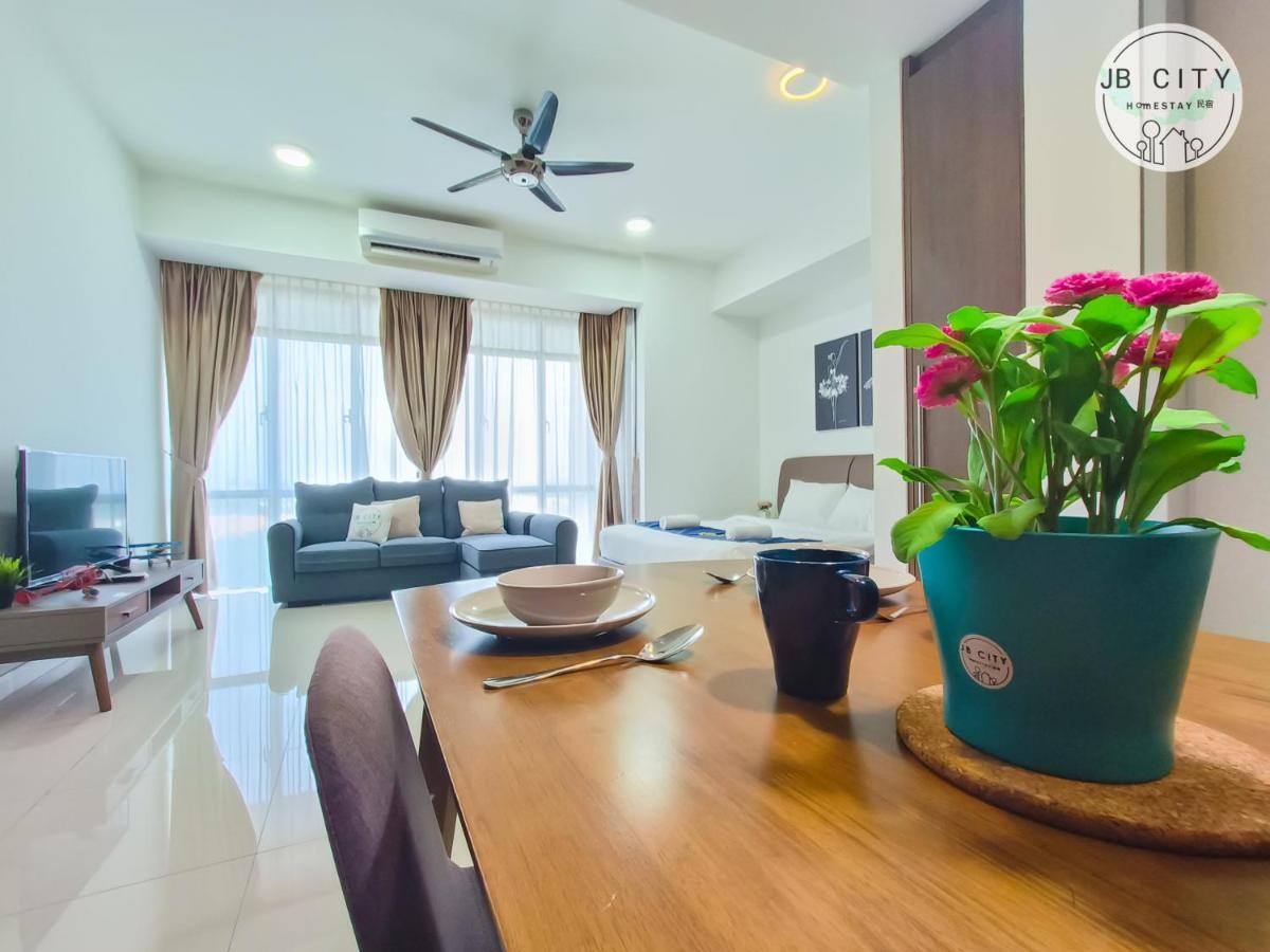 Grand Medini Suites By Rr Jbcity Nusajaya  Exterior photo